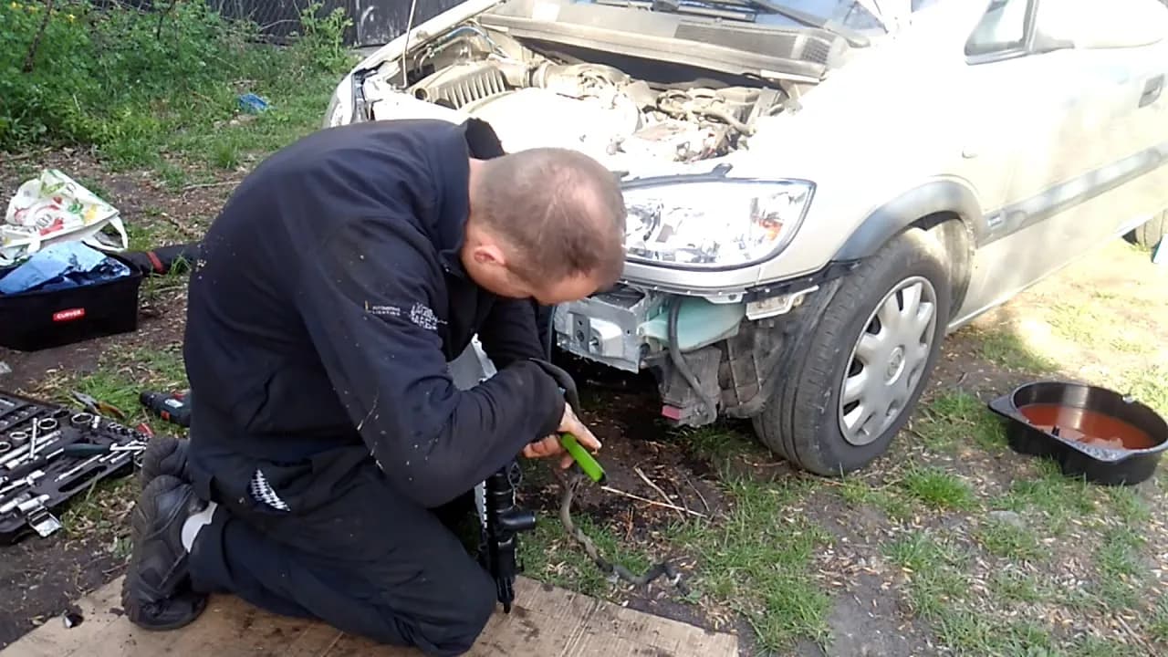 Jak wymienić chłodnicę w oplu zafirze i uniknąć kosztownych napraw