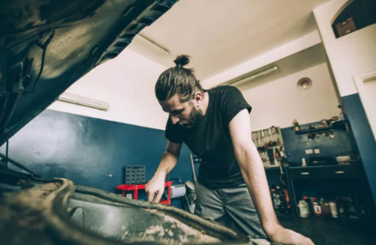 Czy ubezpieczyciel może narzucić warsztat? Poznaj swoje prawa