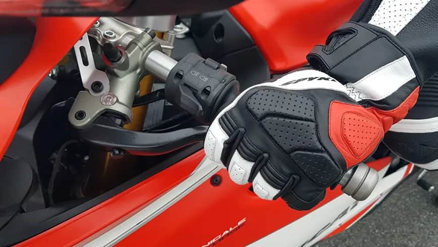 Ile wytrzymuje sprzęgło w motocyklu? Sprawdź, jak je przedłużyć