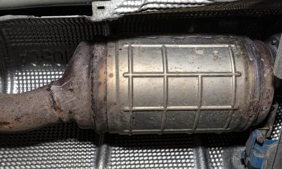 Jazda z zapchanym filtrem DPF – jakie są ryzyka i konsekwencje?