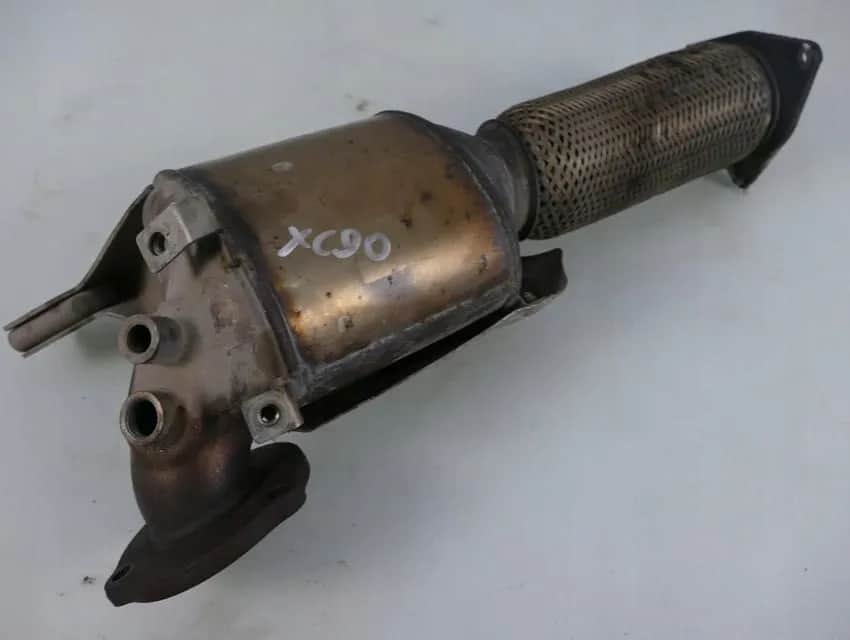 Kiedy wprowadzono DPF w Volvo XC90? Kluczowe informacje i modele