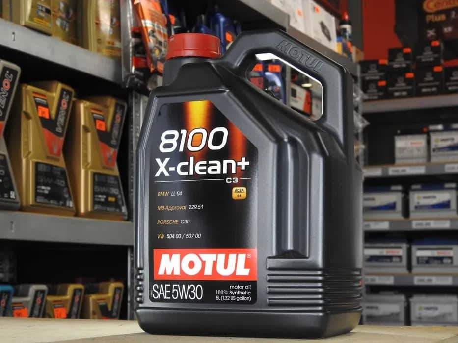 Motul 5W30 cena - znajdź najlepsze oferty i uniknij przepłacania