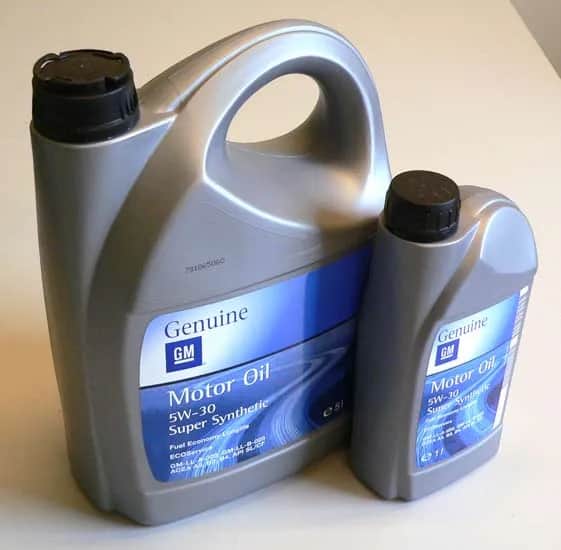 Jak często wymieniać olej GM 5W30, aby uniknąć kosztownych napraw?